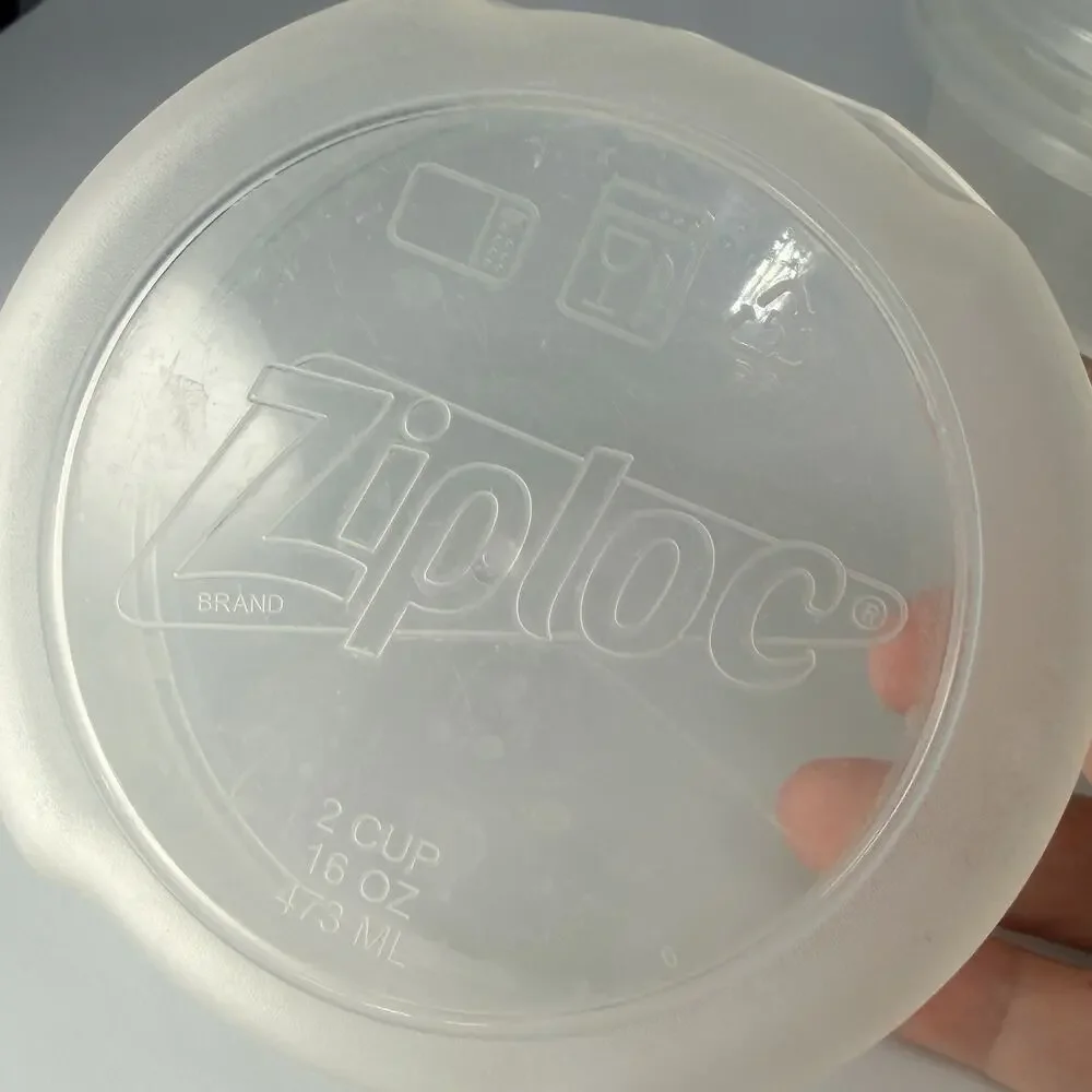 Lot 8 Ziploc Twist n Loc Round Plastic Storage Containers Lids Blue 2 Cup 16 oz